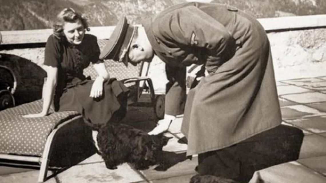 Eva Braun, iubita lui Adolf Hitler, secrete din spatele cortinei